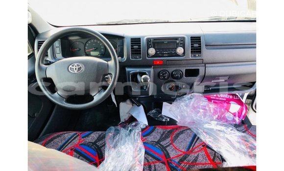 Buy Import Toyota Hiace White Car in Import - Dubai in Agalega Islands Buy Import Toyota Hiace White Car in Import - Dubai in Agalega Islands