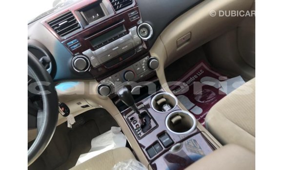 Buy Import Toyota Highlander Other Car in Import - Dubai in Agalega Islands Buy Import Toyota Highlander Other Car in Import - Dubai in Agalega Islands
