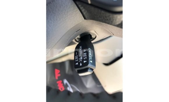 Buy Import Toyota Land Cruiser White Car in Import - Dubai in Agalega Islands Buy Import Toyota Land Cruiser White Car in Import - Dubai in Agalega Islands