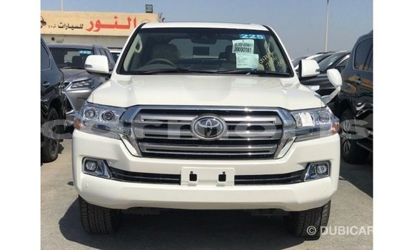 Buy Import Toyota Land Cruiser White Car in Import - Dubai in Agalega Islands Buy Import Toyota Land Cruiser White Car in Import - Dubai in Agalega Islands