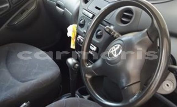 Buy Used Toyota Vitz White Car in Pamplemousse in Pamplempousses Buy Used Toyota Vitz White Car in Pamplemousse in Pamplempousses