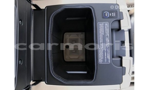Buy Import Toyota Land Cruiser White Car in Import - Dubai in Agalega Islands Buy Import Toyota Land Cruiser White Car in Import - Dubai in Agalega Islands