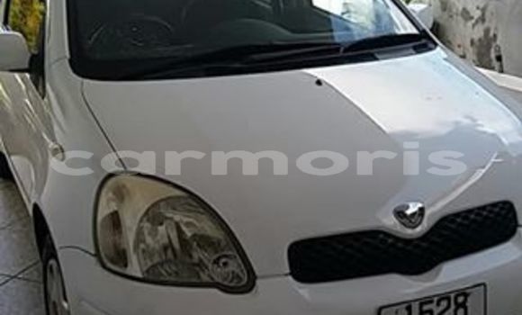 Buy Used Toyota Vitz White Car in Pamplemousse in Pamplempousses Buy Used Toyota Vitz White Car in Pamplemousse in Pamplempousses