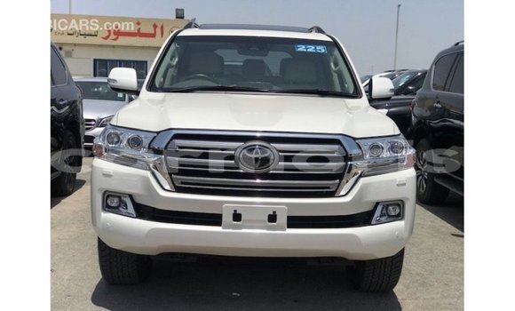 Acheter Import Voiture Toyota Land Cruiser Blanc à Import - Dubai, Îles Agalega Acheter Import Voiture Toyota Land Cruiser Blanc à Import - Dubai, Îles Agalega
