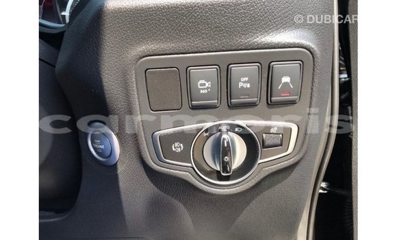 Acheter Import Voiture Mercedes-Benz 250 Noir à Import - Dubai, Îles Agalega Acheter Import Voiture Mercedes-Benz 250 Noir à Import - Dubai, Îles Agalega