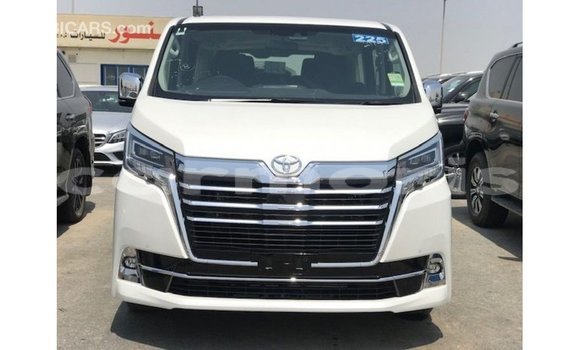 Acheter Import Voiture Toyota Granvia Blanc à Import - Dubai, Îles Agalega Acheter Import Voiture Toyota Granvia Blanc à Import - Dubai, Îles Agalega