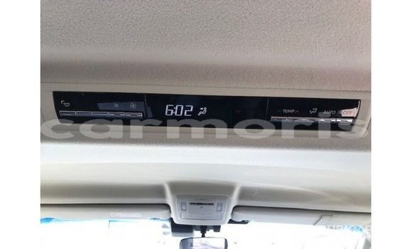 Acheter Import Voiture Toyota Granvia Blanc à Import - Dubai, Îles Agalega Acheter Import Voiture Toyota Granvia Blanc à Import - Dubai, Îles Agalega