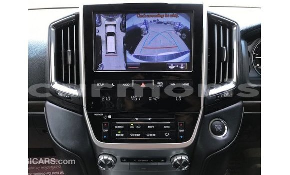 Acheter Import Voiture Toyota Land Cruiser Blanc à Import - Dubai, Îles Agalega Acheter Import Voiture Toyota Land Cruiser Blanc à Import - Dubai, Îles Agalega