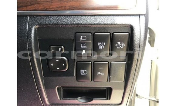 Acheter Import Voiture Toyota Land Cruiser Blanc à Import - Dubai, Îles Agalega Acheter Import Voiture Toyota Land Cruiser Blanc à Import - Dubai, Îles Agalega