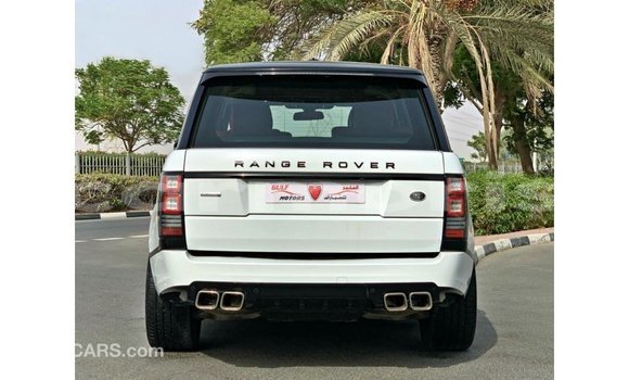 Acheter Import Voiture Land Rover Range Rover Blanc à Import - Dubai, Îles Agalega Acheter Import Voiture Land Rover Range Rover Blanc à Import - Dubai, Îles Agalega