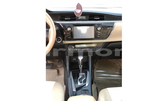 Buy Import Toyota Corolla White Car in Import - Dubai in Agalega Islands Buy Import Toyota Corolla White Car in Import - Dubai in Agalega Islands