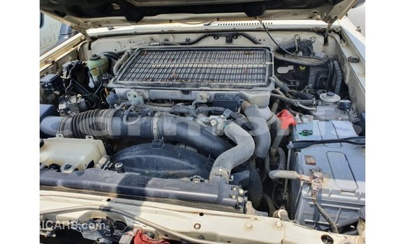 Buy Import Toyota Land Cruiser White Car in Import - Dubai in Agalega Islands Buy Import Toyota Land Cruiser White Car in Import - Dubai in Agalega Islands