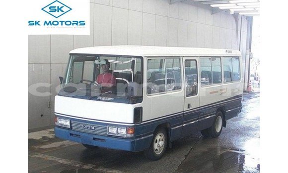 Buy Import Toyota Coaster White Car in Import - Dubai in Agalega Islands Buy Import Toyota Coaster White Car in Import - Dubai in Agalega Islands
