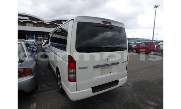 Buy Import Toyota Hiace White Car in Import - Dubai in Agalega Islands Buy Import Toyota Hiace White Car in Import - Dubai in Agalega Islands