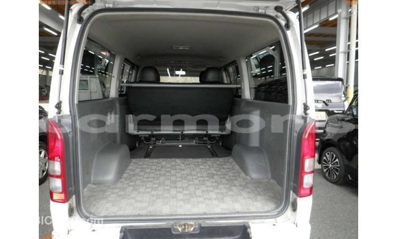 Buy Import Toyota Hiace White Car in Import - Dubai in Agalega Islands Buy Import Toyota Hiace White Car in Import - Dubai in Agalega Islands