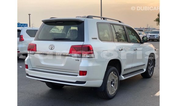 Acheter Import Utilitaire Toyota DA Blanc à Import - Dubai, Îles Agalega Acheter Import Utilitaire Toyota DA Blanc à Import - Dubai, Îles Agalega