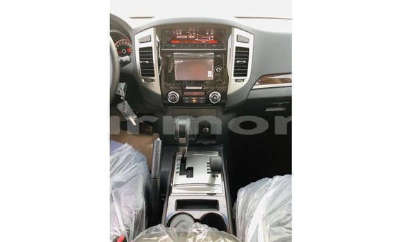 Buy Import Mitsubishi Pajero Black Car in Import - Dubai in Agalega Islands Buy Import Mitsubishi Pajero Black Car in Import - Dubai in Agalega Islands
