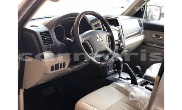 Buy Import Mitsubishi Pajero Other Car in Import - Dubai in Agalega Islands Buy Import Mitsubishi Pajero Other Car in Import - Dubai in Agalega Islands
