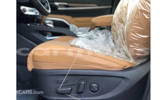 Buy Import Kia Carens White Car in Import - Dubai in Agalega Islands Buy Import Kia Carens White Car in Import - Dubai in Agalega Islands