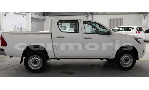 Buy Import Toyota Hilux White Car in Import - Dubai in Agalega Islands Buy Import Toyota Hilux White Car in Import - Dubai in Agalega Islands