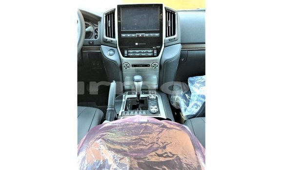 Buy Import Toyota Land Cruiser Black Car in Import - Dubai in Agalega Islands Buy Import Toyota Land Cruiser Black Car in Import - Dubai in Agalega Islands