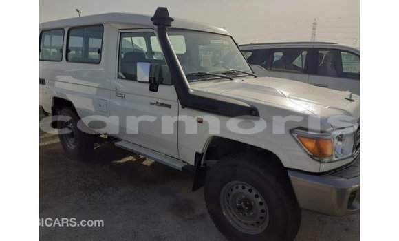 Buy Import Toyota Land Cruiser White Car in Import - Dubai in Agalega Islands Buy Import Toyota Land Cruiser White Car in Import - Dubai in Agalega Islands