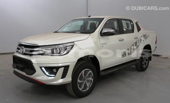 Buy Import Toyota Hilux White Car in Import - Dubai in Agalega Islands Buy Import Toyota Hilux White Car in Import - Dubai in Agalega Islands