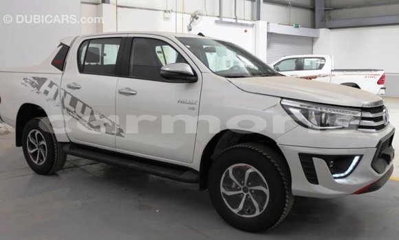 Buy Import Toyota Hilux White Car in Import - Dubai in Agalega Islands Buy Import Toyota Hilux White Car in Import - Dubai in Agalega Islands