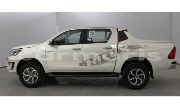 Buy Import Toyota Hilux White Car in Import - Dubai in Agalega Islands Buy Import Toyota Hilux White Car in Import - Dubai in Agalega Islands