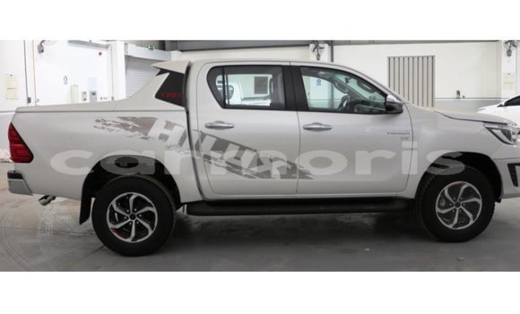 Buy Import Toyota Hilux White Car in Import - Dubai in Agalega Islands Buy Import Toyota Hilux White Car in Import - Dubai in Agalega Islands