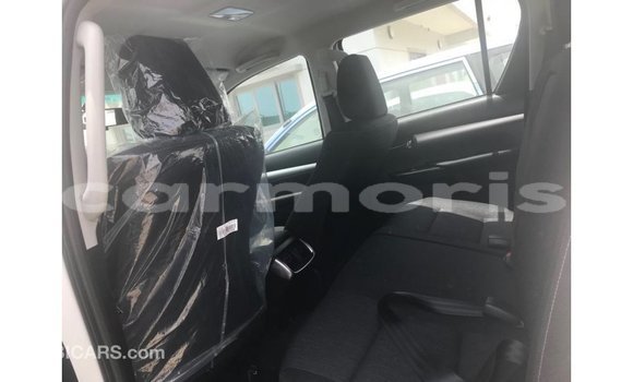 Buy Import Toyota Hilux White Car in Import - Dubai in Agalega Islands Buy Import Toyota Hilux White Car in Import - Dubai in Agalega Islands