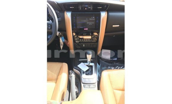 Buy Import Toyota Fortuner White Car in Import - Dubai in Agalega Islands Buy Import Toyota Fortuner White Car in Import - Dubai in Agalega Islands