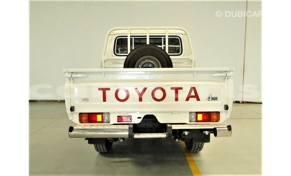 Buy Import Toyota Land Cruiser White Car in Import - Dubai in Agalega Islands Buy Import Toyota Land Cruiser White Car in Import - Dubai in Agalega Islands