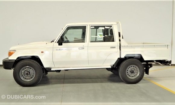 Buy Import Toyota Land Cruiser White Car in Import - Dubai in Agalega Islands Buy Import Toyota Land Cruiser White Car in Import - Dubai in Agalega Islands