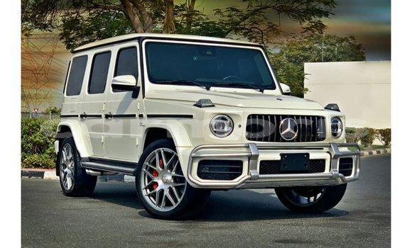 Buy Import Mercedes-Benz 190 White Car in Import - Dubai in Agalega Islands Buy Import Mercedes-Benz 190 White Car in Import - Dubai in Agalega Islands