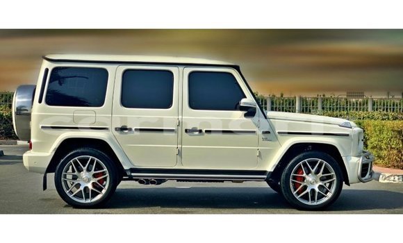 Buy Import Mercedes-Benz 190 White Car in Import - Dubai in Agalega Islands Buy Import Mercedes-Benz 190 White Car in Import - Dubai in Agalega Islands