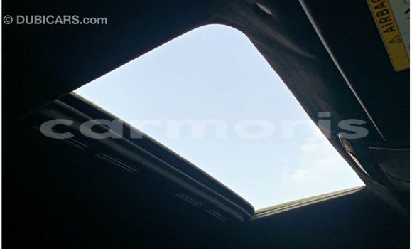 Buy Import Mercedes-Benz 190 White Car in Import - Dubai in Agalega Islands Buy Import Mercedes-Benz 190 White Car in Import - Dubai in Agalega Islands