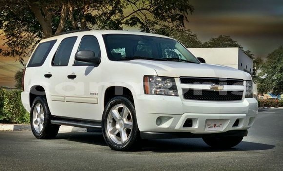 Buy Import Chevrolet Tahoe White Car in Import - Dubai in Agalega Islands