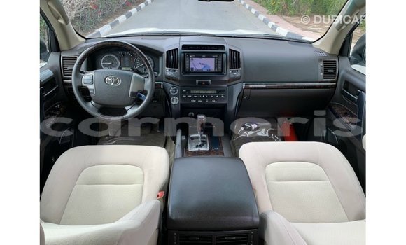 Buy Import Toyota Land Cruiser White Car in Import - Dubai in Agalega Islands Buy Import Toyota Land Cruiser White Car in Import - Dubai in Agalega Islands