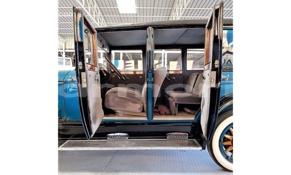 Buy Import Buick Electra Blue Car in Import - Dubai in Agalega Islands Buy Import Buick Electra Blue Car in Import - Dubai in Agalega Islands