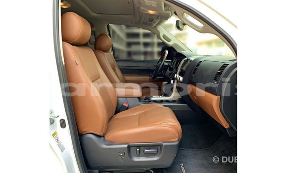 Buy Import Toyota Tundra White Car in Import - Dubai in Agalega Islands Buy Import Toyota Tundra White Car in Import - Dubai in Agalega Islands