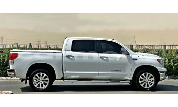 Buy Import Toyota Tundra White Car in Import - Dubai in Agalega Islands Buy Import Toyota Tundra White Car in Import - Dubai in Agalega Islands
