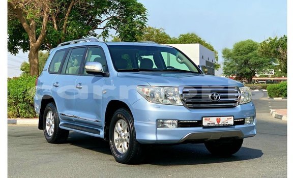 Buy Import Toyota Land Cruiser Blue Car in Import - Dubai in Agalega Islands Buy Import Toyota Land Cruiser Blue Car in Import - Dubai in Agalega Islands