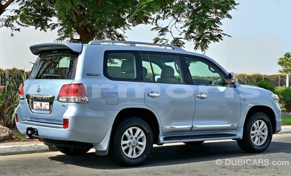 Buy Import Toyota Land Cruiser Blue Car in Import - Dubai in Agalega Islands Buy Import Toyota Land Cruiser Blue Car in Import - Dubai in Agalega Islands