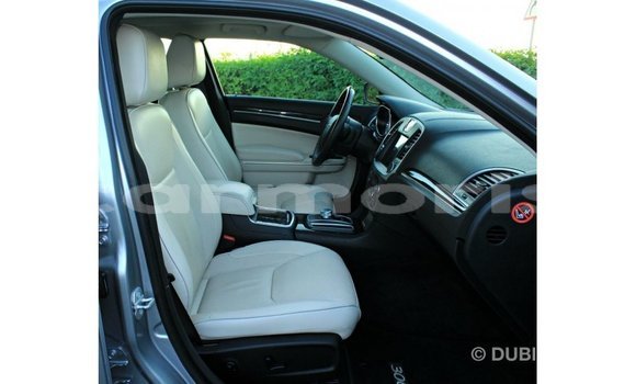 Buy Import Chrysler 300 Other Car in Import - Dubai in Agalega Islands Buy Import Chrysler 300 Other Car in Import - Dubai in Agalega Islands