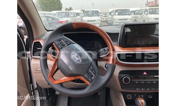 Buy Import Hyundai Tucson White Car in Import - Dubai in Agalega Islands Buy Import Hyundai Tucson White Car in Import - Dubai in Agalega Islands