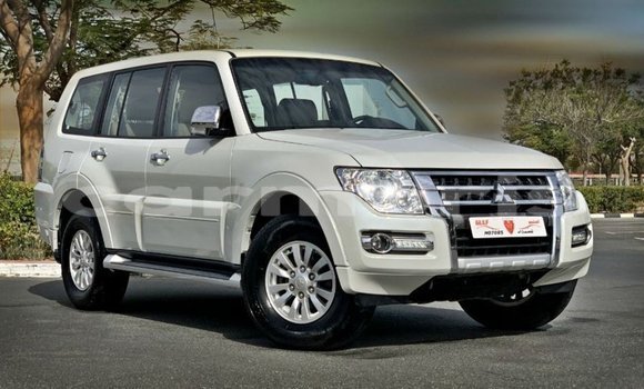 Buy Import Mitsubishi Pajero White Car in Import - Dubai in Agalega Islands Buy Import Mitsubishi Pajero White Car in Import - Dubai in Agalega Islands