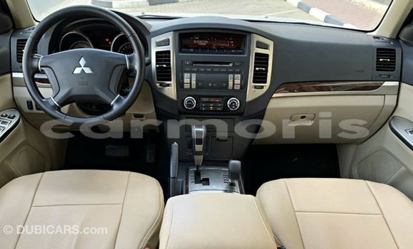 Buy Import Mitsubishi Pajero White Car in Import - Dubai in Agalega Islands Buy Import Mitsubishi Pajero White Car in Import - Dubai in Agalega Islands