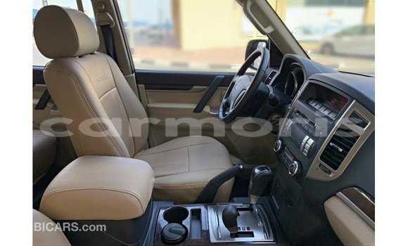 Buy Import Mitsubishi Pajero White Car in Import - Dubai in Agalega Islands Buy Import Mitsubishi Pajero White Car in Import - Dubai in Agalega Islands