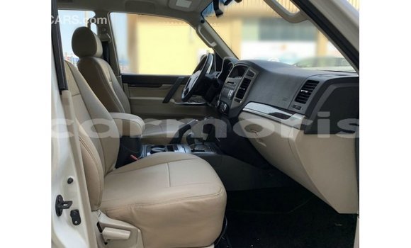 Buy Import Mitsubishi Pajero White Car in Import - Dubai in Agalega Islands Buy Import Mitsubishi Pajero White Car in Import - Dubai in Agalega Islands